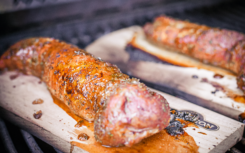 Свинина на кленовой дощечке Napoleon Свинина на кленовой дощечке Napoleon