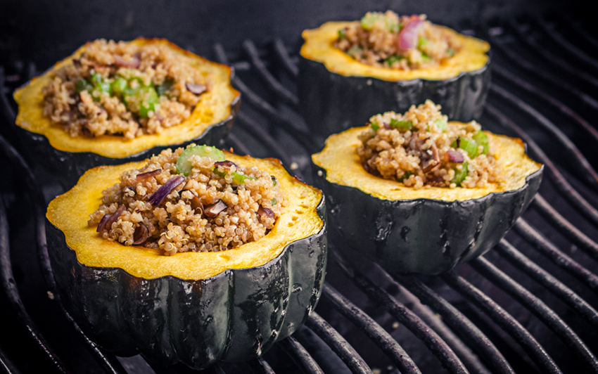 RecipeBlog-stuffedVeganSquash-10oct19-3.png