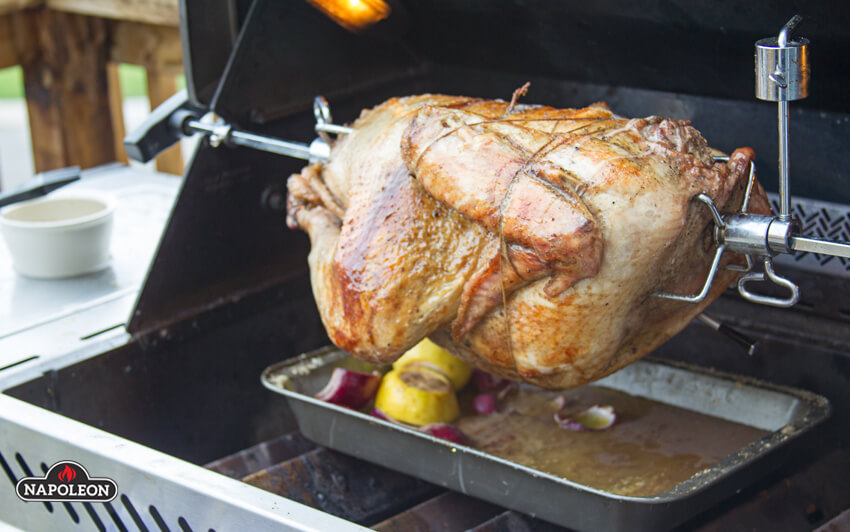 4-thanksgivingturkeyrotisserie-golden-16nov17.jpg