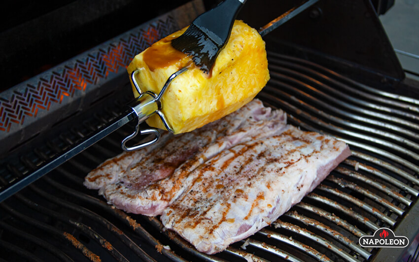 Свинина на газовом гриле Napoleon