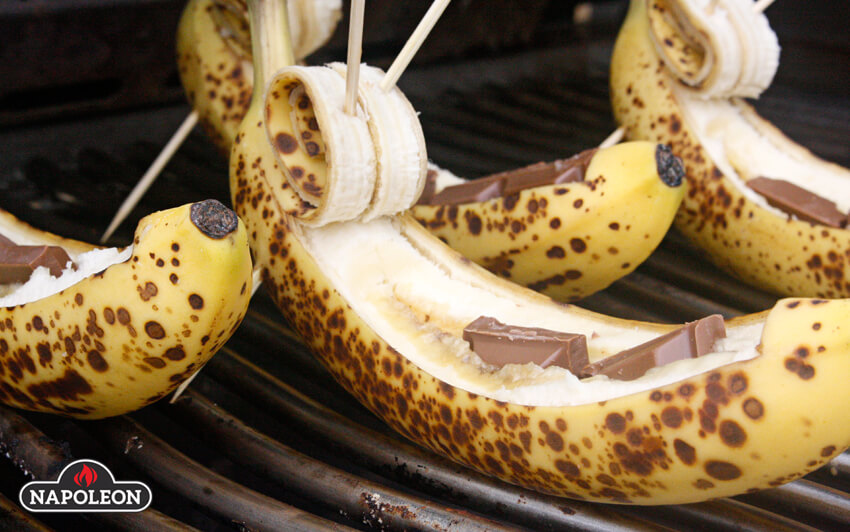 Десерт на гриле