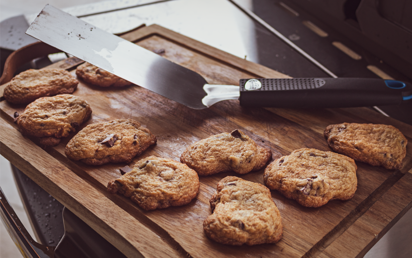 recipeBlog-cookiesOffUltimateChocolateChipCookies-01jan20-4.png