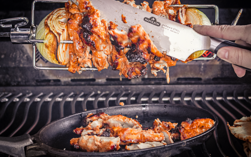 Grilled chicken shawarma with garlik sauce-5.png