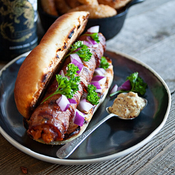 Хот-доги с сыром и беконом