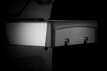 ПРОСТОРНЫЕ БОКОВЫЕ СТОЛИКИ