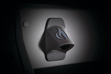 ИНТЕГРИРОВАННАЯ В СТОЛИК ОТКРЫВАЛКА