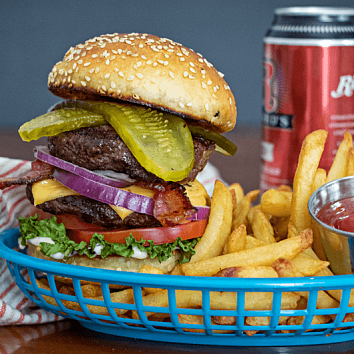 Трио из бургеров